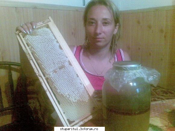 pretul mierii dau mierea sectiune lei/kg tinctura propolis lei 100ml.
