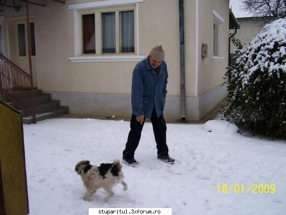 dar uneori se lasa rugat s-o puna jos !