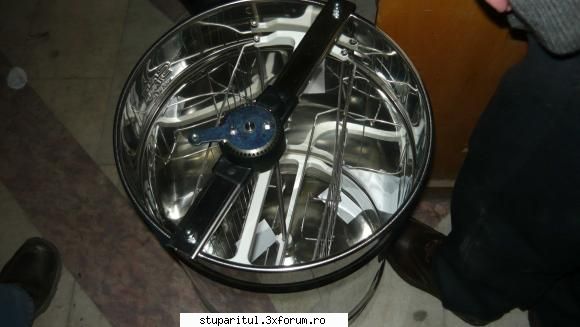 centrifuga de la dl. sandu 2 rame,800 lei targul 2010