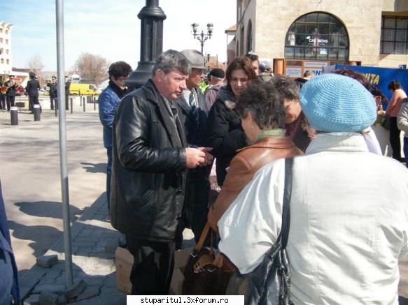 2 zile deosebite, si reusite - Targul de la Alba iulia, a fost si - CALENDAR APICOL - EVENIMENTE APICOLE