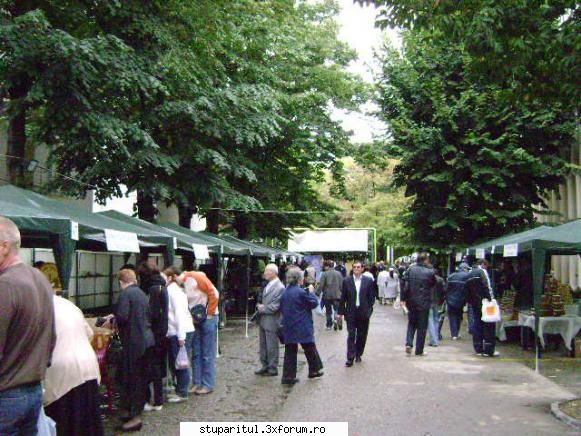 ACA la 50 de ani - cei care au fost cu standuri de vanzare miere au - ASOCIATIA CRESCATORILOR DE ALBINE