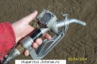Administrare sirop cantitate mare/timp redus - Aici pistolul, un pistol simplu, de - HRANIREA ARTIFICIALA