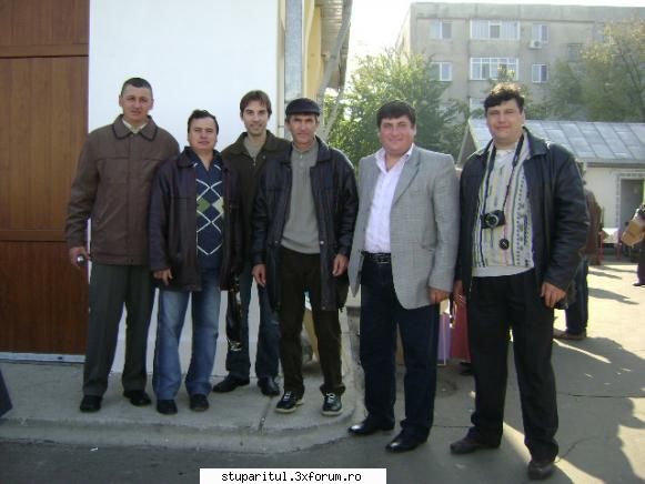Buzau octombrie 2008 - poza de grup cu forumistii - POZE