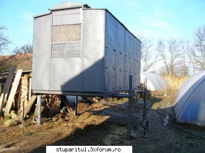 CAT DE BUN ESTE pavilionul? - cipy - INTRETINEREA ALBINELOR