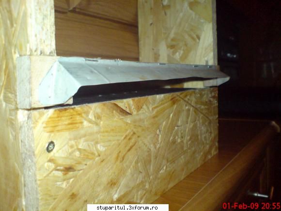 Colector de polen experimental - Trapa de iesire - ECHIPAMENTE SI UTILAJE APICOLE