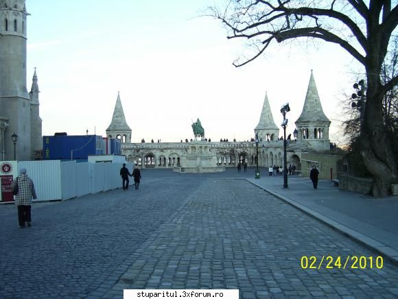După t�rgul de la Sekesfehervar, turişti la Budapesta - Eram prea obosi# - CALATORII SI INTALNIRI