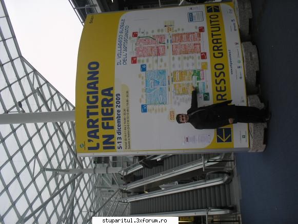 Expozitia de artizanat de la Milano - Aici e sectiunea in care este prezenta si - CALATORII SI INTALNIRI