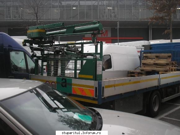 Expozitia de artizanat de la Milano - La iesire, in parcare, am vazut si un camion - CALATORII SI INTALNIRI