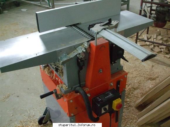 Freza - Domnule BUNKA vreau sa va spun ca nu sunt adeptul - ECHIPAMENTE SI UTILAJE APICOLE