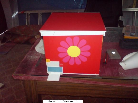 si nu in ultimul rand tuningul :))  :zzz:  :uimit:  :rotfl:  :rotfl:  :rotfl: 

o floricica pe o