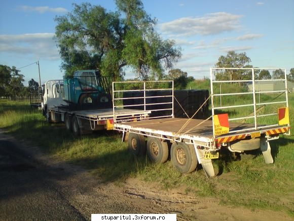 Paletizarea si incarcarea stupilor 2 - acelasi camion pregatit pt o alta - ECHIPAMENTE SI UTILAJE APICOLE