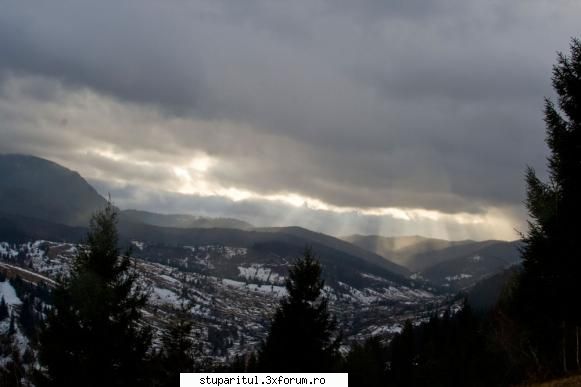 Pe langa Piatra Neamt - furtuna pe ceahlau 2 - POZE