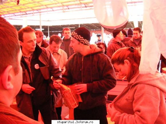 Poze targul Faget 2008 - Spasa, Albinutza si afumator arama - POZE