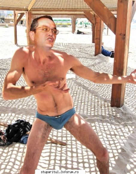 Poze trucate cu politicieni Romani(Sa mai radem) - catalingiurgila - CAFENEA - DISCUTII DESPRE ORICE