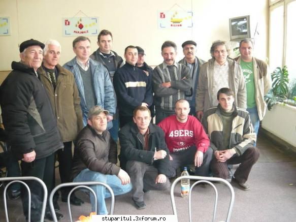 Recunoastere din fotografie - Am ajuns la targul apicol de la Faget - PAGINI PERSONALE ! CINE SUNT EU ?
