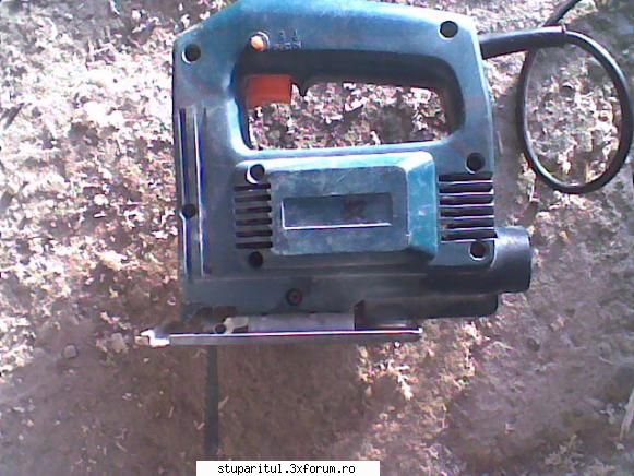 Scule utile in stupina: - Decupir sau Pendular - ECHIPAMENTE SI UTILAJE APICOLE