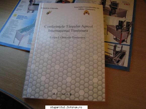 TARG SI CONFERINTA APICOLA INTERNATIONALA LA tIMISOARA 2011 - Emi - CALENDAR APICOL - EVENIMENTE APICOLE