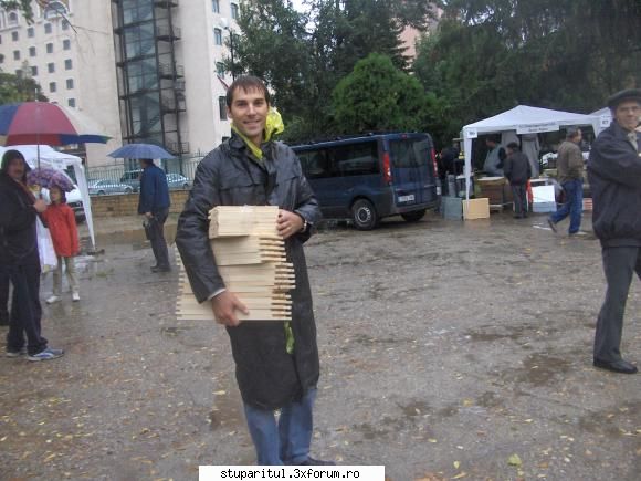 Targ apicol Bucuresti - Adrian strange provizii pentru anul murmator - CALENDAR APICOL - EVENIMENTE APICOLE