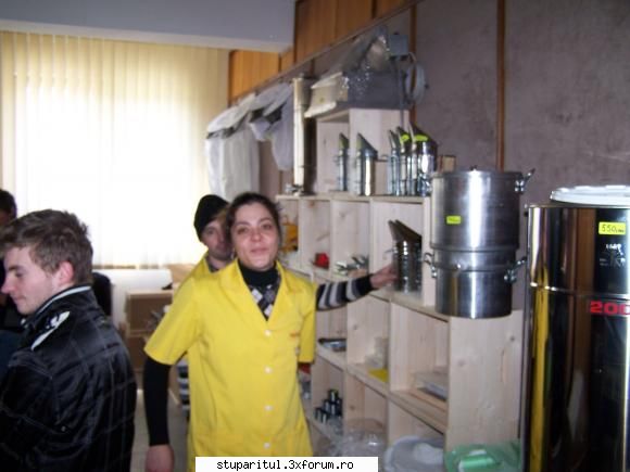 Targul Apicol IASI 2010 - mai are nevoie de prezentare Ioana Visan de - CALENDAR APICOL - EVENIMENTE APICOLE