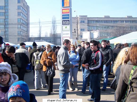 Targul Apicol Iasi 2011 - Studentii de la Facultatea de zootehnie in - CALENDAR APICOL - EVENIMENTE APICOLE