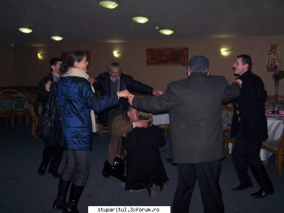 Targul Apicol Iasi 2011 - La plecare asa cum este obiceiul se joaca - CALENDAR APICOL - EVENIMENTE APICOLE