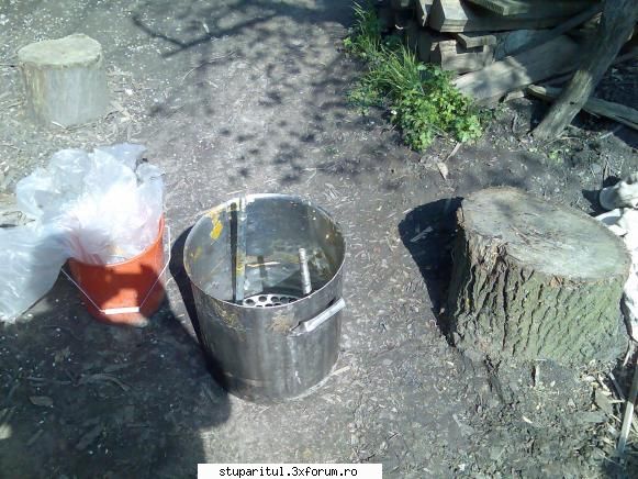 Topitor de ceara din butoi de 200 l - mihaimsibiu - ECHIPAMENTE SI UTILAJE APICOLE