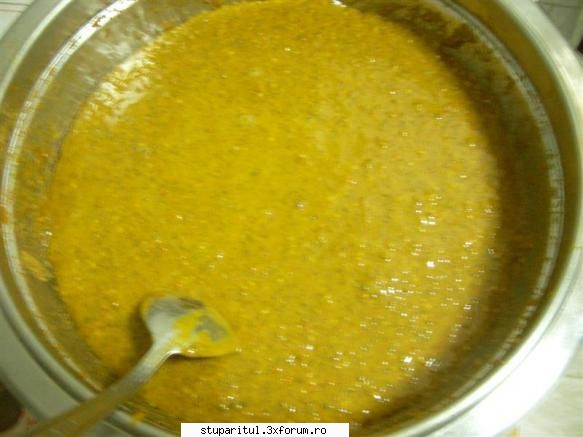 Turta cu polen si propolis - Am facut o turta din polen, propolis si miere de - HRANIREA ARTIFICIALA