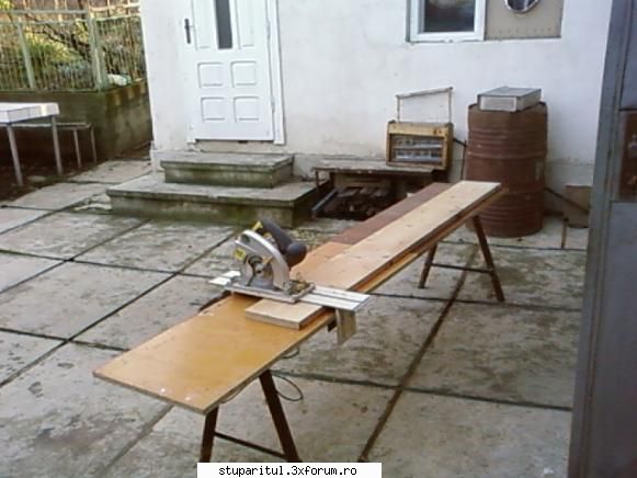 Utilaje tamplarie lemn - Asa arata masa, inca nu e gata, mai am de facut - ECHIPAMENTE SI UTILAJE APICOLE