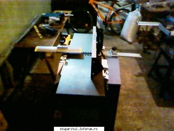 Utilaje tamplarie lemn - ADM 260 O sa incerc niste poze pe zi ca sunt - ECHIPAMENTE SI UTILAJE APICOLE