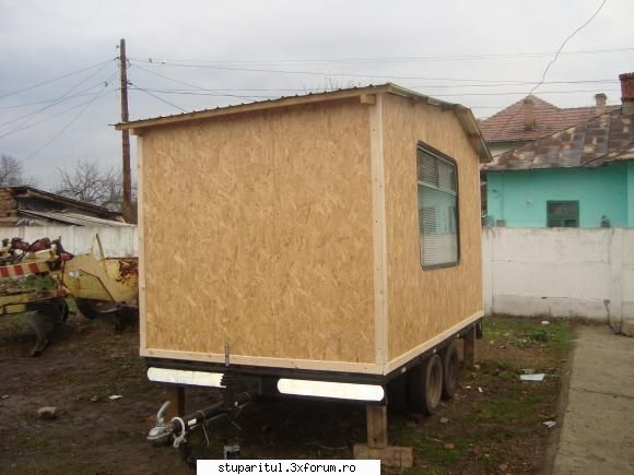 VAGONU APICOL?????[bun]/Discutii despre pavilioane - va postez si eu citeva - ECHIPAMENTE SI UTILAJE APICOLE