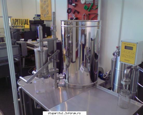 Vatra Cobadin ...Dobrogea... - Linie pneumatica de imbuteliere..44 mil - POZE