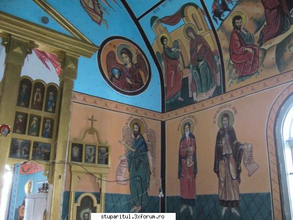 calin - cateva poze de la biserica din nanesti - PAGINI PERSONALE ! CINE SUNT EU ?