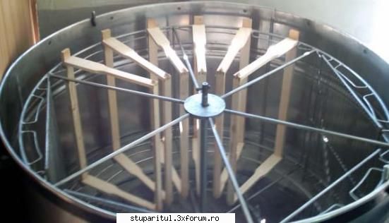 centrifuga de mare randament - moc_sor - ECHIPAMENTE SI UTILAJE APICOLE
