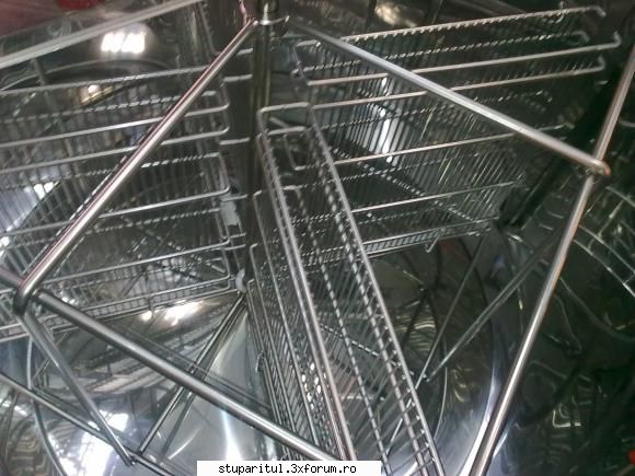 centrifuga radiala pe 7 sau 8 rame!!! - ghimpati - ECHIPAMENTE SI UTILAJE APICOLE