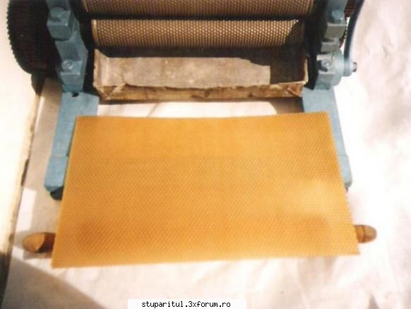 despre fagurii de plastic - Nu experimentez ci doar imi clarific unele - ECHIPAMENTE SI UTILAJE APICOLE