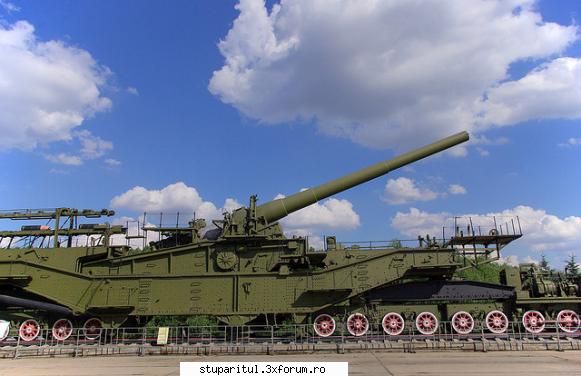 garduri, caini, arme si alte cele - aha .... eu o sa vin pe calea ferata - BATTLEFIELD - CAMP DE LUPTA