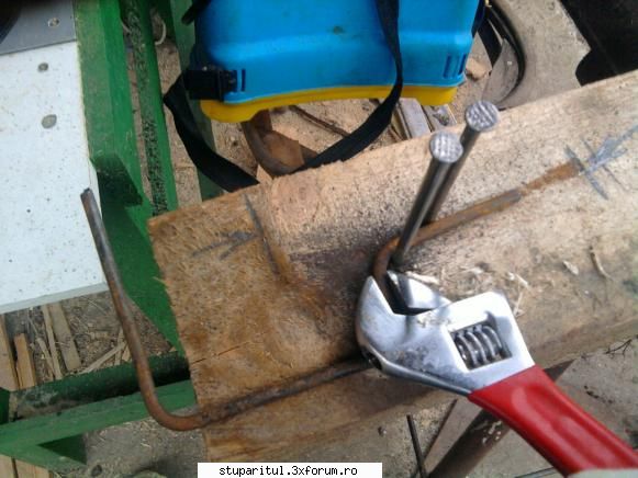 matrita manere - poti sa bagi si furtun ca un coleg de mai sus sa - ECHIPAMENTE SI UTILAJE APICOLE