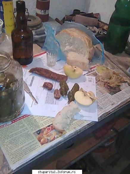 noul an - Palinka, carnat, mere, paine si castraveti. In - CAFENEA - DISCUTII DESPRE ORICE