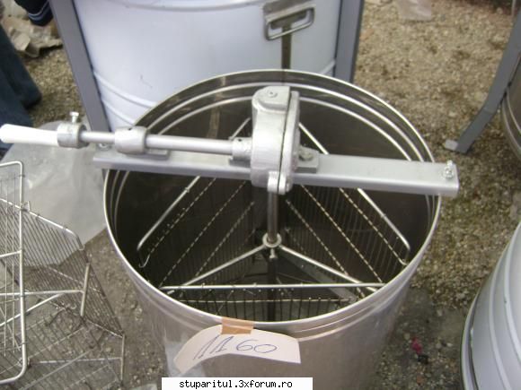 pozele lu proapis13 - Centrifuga FACUTA de Combinatul Apicol - POZE