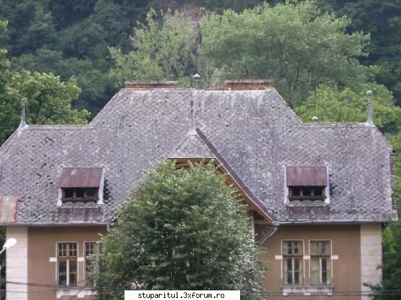 pozele lu proapis13 - o veche cladire a breslashilor azi gradinitza - POZE
