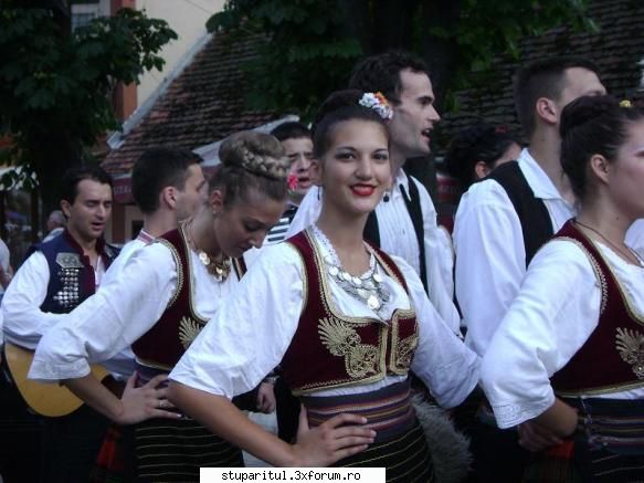 pozele lu proapis13 - Parada costumelor populare - POZE