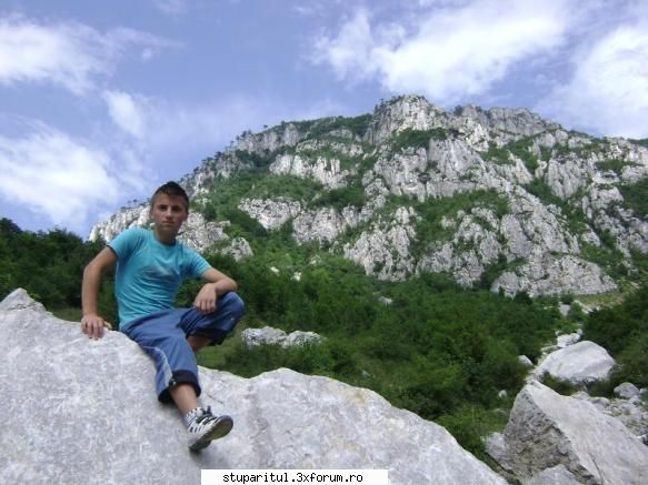 pozele lu proapis13 - trebuie sa ajungem la o grota undeva sus in munte - POZE