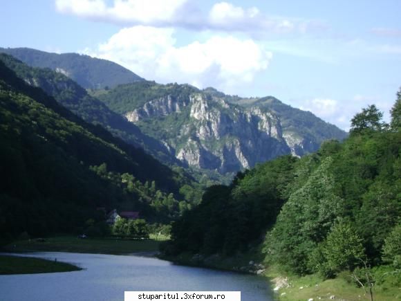 pozele lu proapis13 - lacul de acumulare de la 7 izvoare - POZE