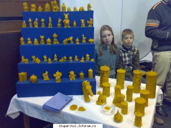 salutari apicultori - Lumanari si figurine din ceara - PAGINI PERSONALE ! CINE SUNT EU ?