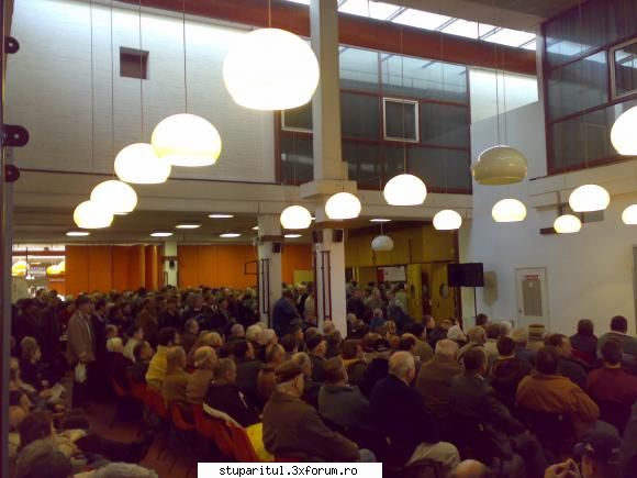salutari apicultori - Si partea care nu am putut cuprinde in poza de - PAGINI PERSONALE ! CINE SUNT EU ?