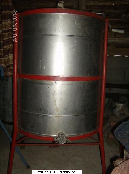 stupina mea dragan dorin - centrifuga de inox facuta de tata si socru-miu - POZE