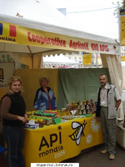 targ Apimondia 2009 - radudulau - CALENDAR APICOL - EVENIMENTE APICOLE