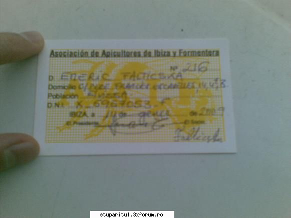 va salut si va admir - carnet de apicultor spsniol :D - INTRETINEREA ALBINELOR